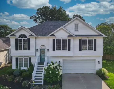 133 E 289th St, Willowick, OH 44095