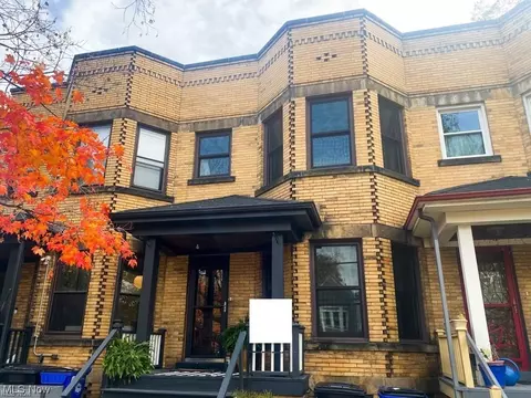 1029 Kenilworth Ave, Cleveland, OH 44113