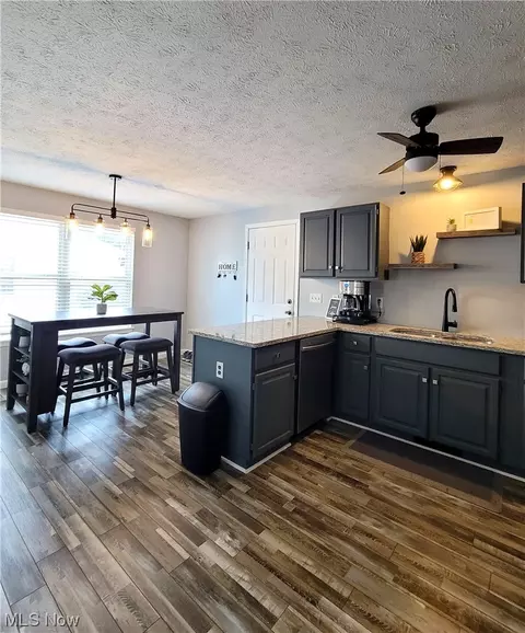 131 Roslyn Ave NW, Canton, OH 44708 photo 10