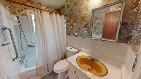 1171 Hilltop Dr, Akron, OH 44310 photo 15