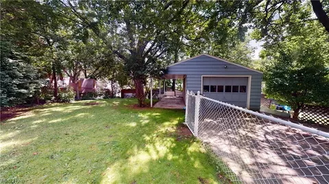 1171 Hilltop Dr, Akron, OH 44310 photo 24