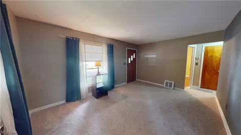 1171 Hilltop Dr, Akron, OH 44310 photo 10