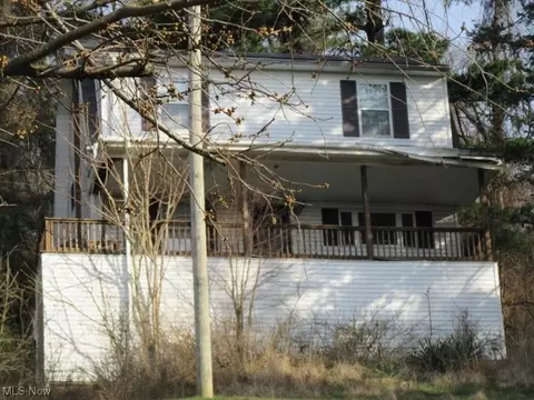 1166 Colerain Pike, Martins Ferry, OH 43935