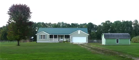 2420 Norton Ln, North Bloomfield, OH 44450