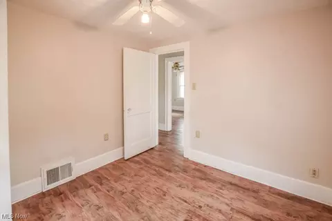1852 Java Ave, Akron, OH 44305 photo 11