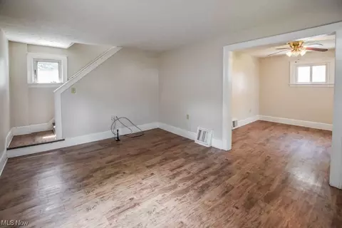 1852 Java Ave, Akron, OH 44305 photo 2