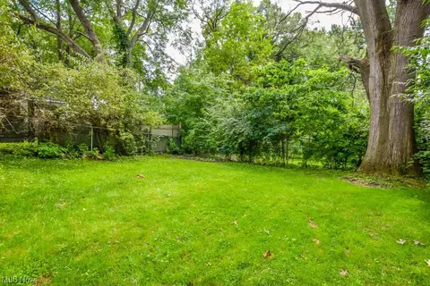 1852 Java Ave, Akron, OH 44305 photo 18