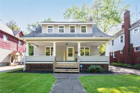 212 Bonnie Brae Ave NE, Warren, OH 44483