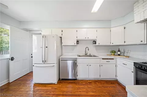 33716 Baldwin Rd, Solon, OH 44139 photo 2