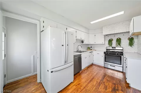 33716 Baldwin Rd, Solon, OH 44139 photo 3