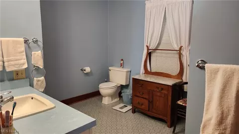 4300 9th Ave, Vienna, WV 26105 photo 13