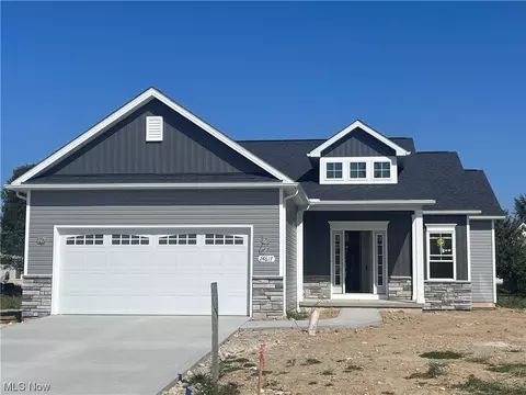 14617 Baywood Ln, Strongsville, OH 44136
