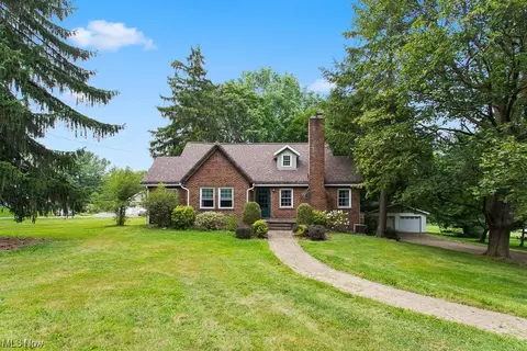 2451 Wadsworth Rd, Norton, OH 44203