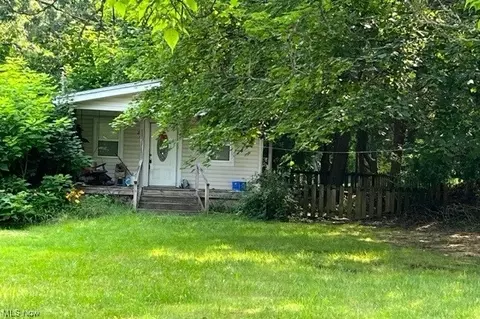 24 Shanafelt Ave, Tallmadge, OH 44278