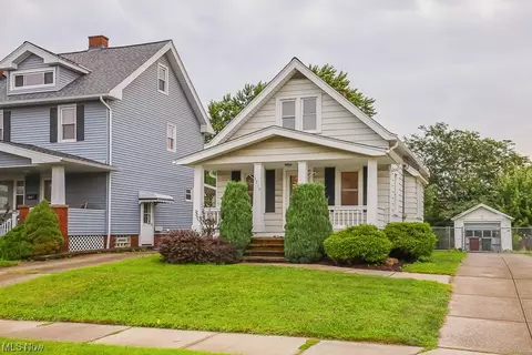 3714 Pershing Ave, Parma, OH 44134 photo 2