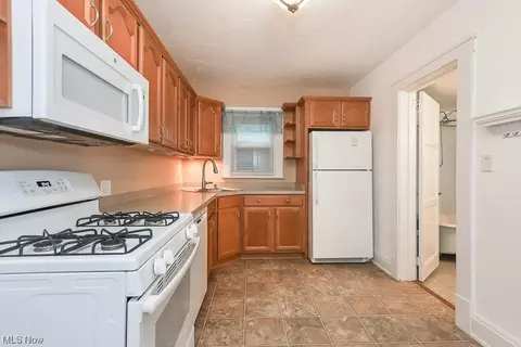 3714 Pershing Ave, Parma, OH 44134 photo 13