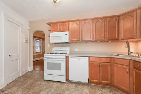 3714 Pershing Ave, Parma, OH 44134 photo 15