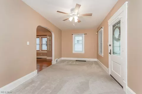 3714 Pershing Ave, Parma, OH 44134 photo 4