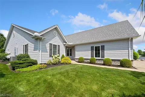 10654 E Bayshore Rd #6, Lakeside Marblehead, OH 43440