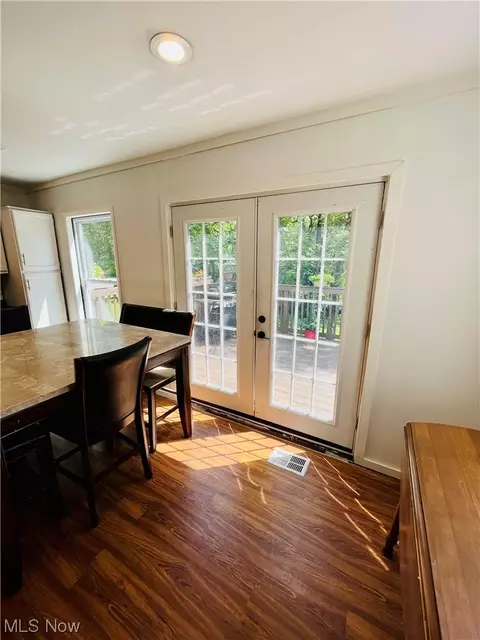 231 E King St, Chardon, OH 44024 photo 14