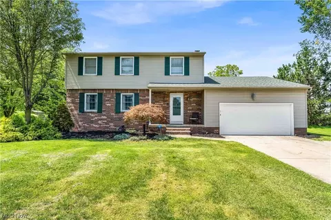10070 Barr Rd, Brecksville, OH 44141