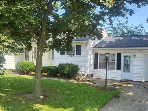 1020 Meister Rd, Lorain, OH 44052