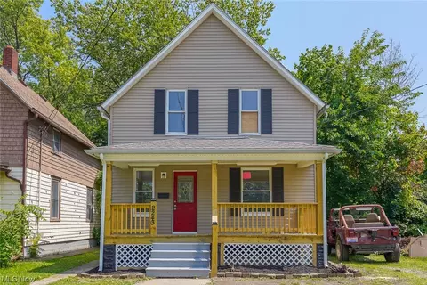 2243 Reid Ave, Lorain, OH 44052