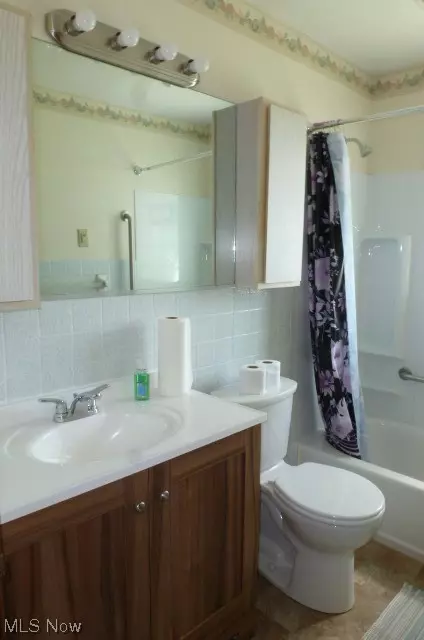 524 Spring St, Struthers, OH 44471 photo 9