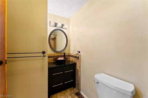 3145 Williamsburg St NW, Warren, OH 44485 photo 8