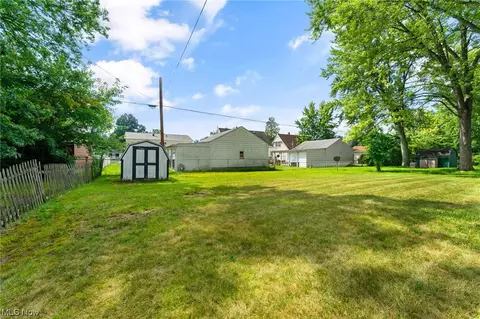 3145 Williamsburg St NW, Warren, OH 44485 photo 18