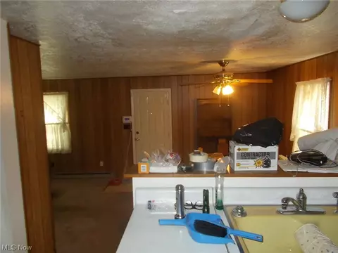 628 Thayer Ave, Ashtabula, OH 44004 photo 14