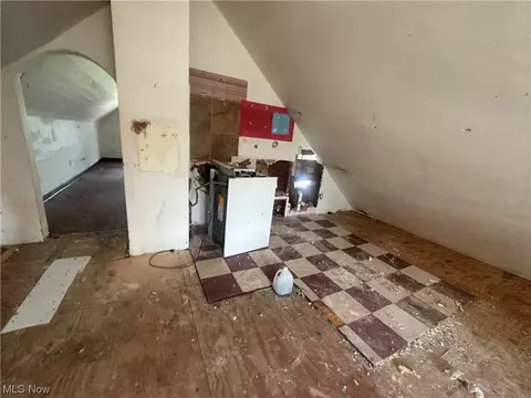 2842 Elyria Ave, Lorain, OH 44055 photo 8