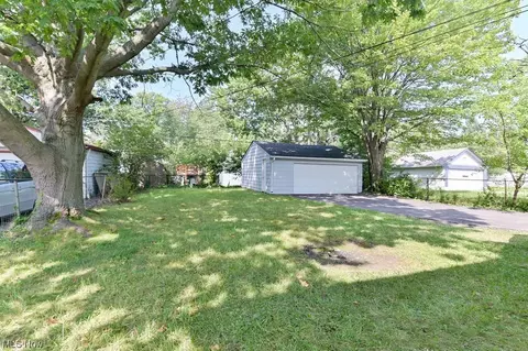 246 E 248th St, Euclid, OH 44123 photo 24