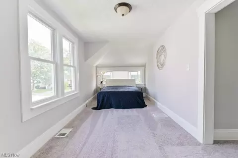 246 E 248th St, Euclid, OH 44123 photo 17