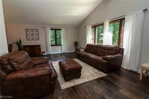 2448 River Rd, Willoughby Hills, OH 44094 photo 7