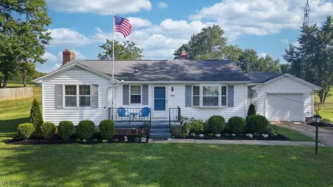 11633 Taylor St NE, Alliance, OH 44601
