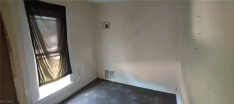 842 E 15th St, Ashtabula, OH 44004 photo 11