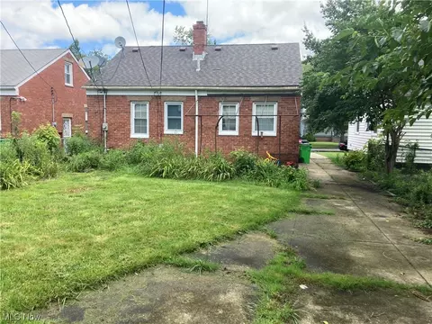 1490 E 195th St, Euclid, OH 44117 photo 14