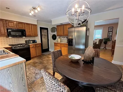 2327 W 13th St, Ashtabula, OH 44004 photo 7