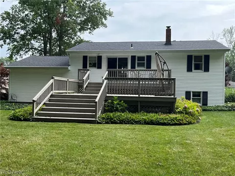 2327 W 13th St, Ashtabula, OH 44004 photo 3