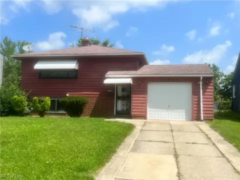 16731 Gerard Ave, Maple Heights, OH 44137