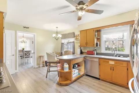 257 Yale Ave, Elyria, OH 44035 photo 9