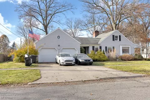 257 Yale Ave, Elyria, OH 44035 photo 3