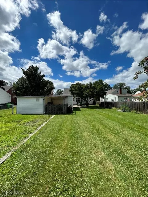 1555 E 254th St, Euclid, OH 44117 photo 24
