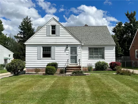 1555 E 254th St, Euclid, OH 44117 photo 1