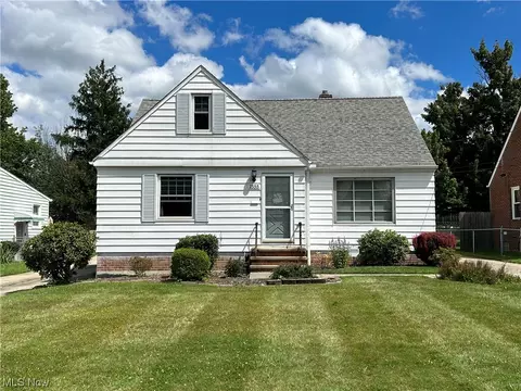 1555 E 254th St, Euclid, OH 44117 photo 1