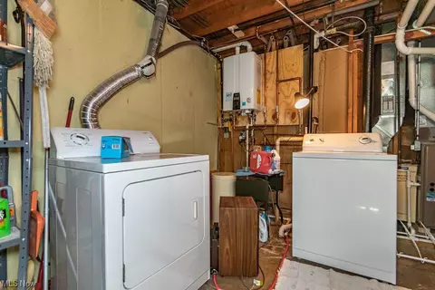 1621 Allen Ave, Ashtabula, OH 44004 photo 17