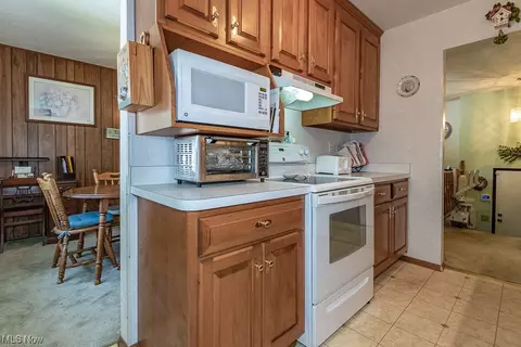 1621 Allen Ave, Ashtabula, OH 44004 photo 6