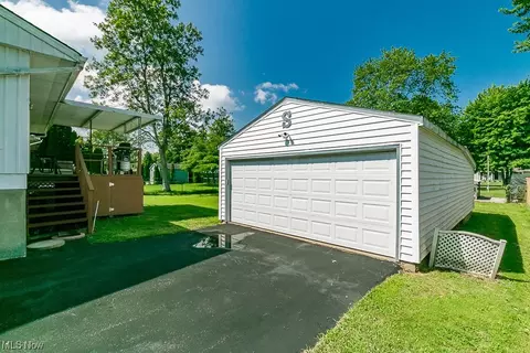 1621 Allen Ave, Ashtabula, OH 44004 photo 22