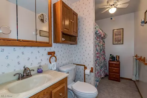 1621 Allen Ave, Ashtabula, OH 44004 photo 8